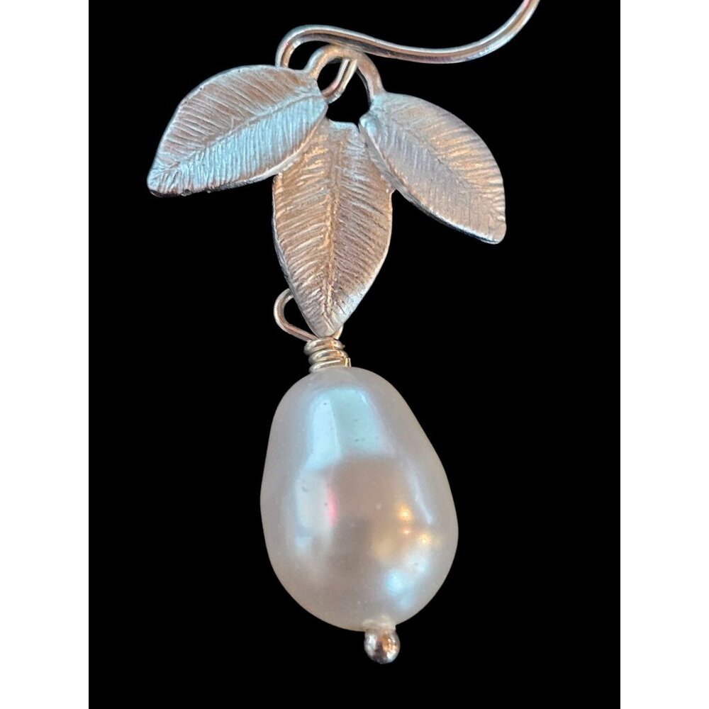 Faux Pearl Floral Drop Earring - Picture 2 of 3